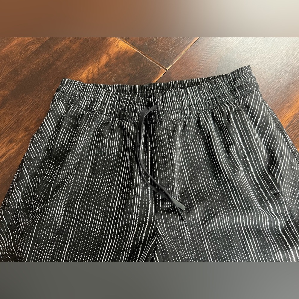 Athleta Arrival Pants Women’s 8 Black Amara Stripe 586939 Pull On Travel Pull On - Picture 6 of 12